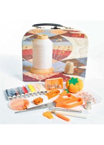 Small Retro Design Sewing Kit